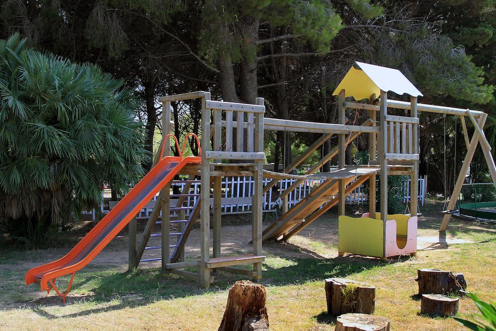 Camping La Rueda Кубельес Экстерьер фото
